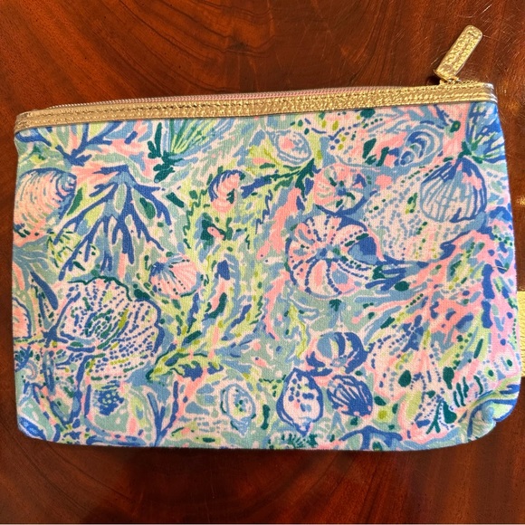 NWT Lilly Pulitzer Printed Pouch Surf Blue Soleil It On Me - Picture 5 of 8
